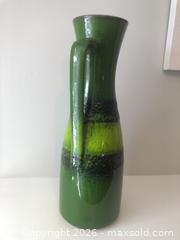 MaxSold Auction: MCM Carstens Vase - Vaughan (Ontario, Canada) SELLER MANAGED Downsizing Online Auction - Andy Crescent