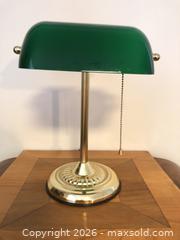 MaxSold Auction: Vintage Desk Lamp - Vaughan (Ontario, Canada) SELLER MANAGED Downsizing Online Auction - Andy Crescent