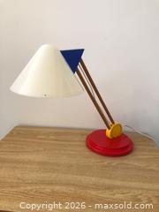 MaxSold Auction: Vintage Desk Lamp - Vaughan (Ontario, Canada) SELLER MANAGED Downsizing Online Auction - Andy Crescent