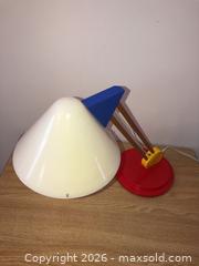 MaxSold Auction: Vintage Desk Lamp - Vaughan (Ontario, Canada) SELLER MANAGED Downsizing Online Auction - Andy Crescent