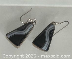MaxSold Auction: Modern Sterling Silver 925 Dangle Earrings with Banded Agate/Onyx - Pickering (Ontario, Canada) PARTNER MANAGED Estate Sale Online Auction - Granite Court
