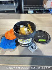 MaxSold Auction: Car cleaning kit - Cocoa (Florida, USA) SELLER MANAGED Estate Sale Online Auction - Broadcast Court.