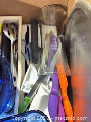 MaxSold Auction: Kitchen grab bag box - Cocoa (Florida, USA) SELLER MANAGED Estate Sale Online Auction - Broadcast Court.