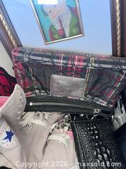 MaxSold Auction: Box of random items  - Blandford-Blenheim (Ontario, Canada) SELLER MANAGED Downsizing Online Auction -  Harmer Crescent