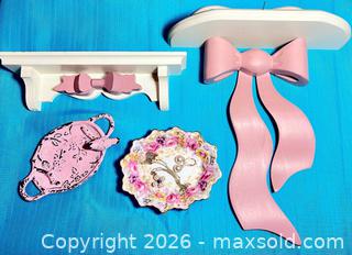 MaxSold Auction: Decor & Jewelry Lot  - Blandford-Blenheim (Ontario, Canada) SELLER MANAGED Downsizing Online Auction -  Harmer Crescent