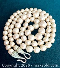MaxSold Auction: Huge vintage pearl necklace  - Blandford-Blenheim (Ontario, Canada) SELLER MANAGED Downsizing Online Auction -  Harmer Crescent