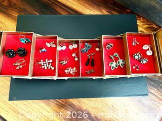 MaxSold Auction: Jewelry box with vintage earrings  - Blandford-Blenheim (Ontario, Canada) SELLER MANAGED Downsizing Online Auction -  Harmer Crescent
