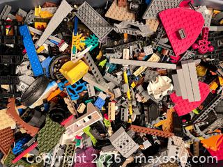 MaxSold Auction: Lego and small toys  - Blandford-Blenheim (Ontario, Canada) SELLER MANAGED Downsizing Online Auction -  Harmer Crescent