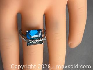 MaxSold Auction: Sterling silver & blue stone ring  - Blandford-Blenheim (Ontario, Canada) SELLER MANAGED Downsizing Online Auction -  Harmer Crescent