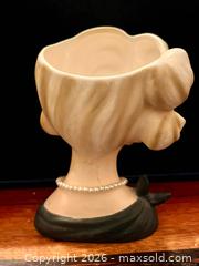 MaxSold Auction: Vintage Napco Lady Head Vase  - Blandford-Blenheim (Ontario, Canada) SELLER MANAGED Downsizing Online Auction -  Harmer Crescent