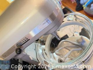 MaxSold Auction: KitchenAid Stand Mixer - Bremerton (Washington, USA) SELLER MANAGED Estate Sale Online Auction - Burwell Street