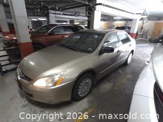 MaxSold Auction: 2004 Honda Accord Automatic VIN:1HGCM56134A809797 (Cat Z) - Ottawa (Ontario, Canada) PARTNER MANAGED Downsizing Online Auction - Carling Avenue (CONDO)