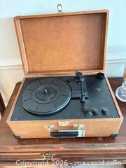 MaxSold Auction: Crosley CR49 Portable Suitcase Turntable / Record Player A - Ottawa (Ontario, Canada) PARTNER MANAGED Downsizing Online Auction - Carling Avenue (CONDO)