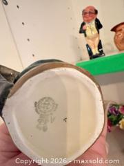 MaxSold Auction: Doulton, Moorcroft and Delft B - Ottawa (Ontario, Canada) PARTNER MANAGED Downsizing Online Auction - Carling Avenue (CONDO)