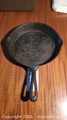 MaxSold Auction: Findlay Cast Iron Skillet No. 8- Carleton Place A - Ottawa (Ontario, Canada) PARTNER MANAGED Downsizing Online Auction - Carling Avenue (CONDO)