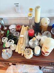MaxSold Auction: Mixed Lot of Candles and Candle Holders B - Ottawa (Ontario, Canada) PARTNER MANAGED Downsizing Online Auction - Carling Avenue (CONDO)