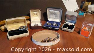 MaxSold Auction: Sterling Silver Small Jewelry Lot - Earrings, Cufflinks, Brooch And Costume Jewelry A - Ottawa (Ontario, Canada) PARTNER MANAGED Downsizing Online Auction - Carling Avenue (CONDO)