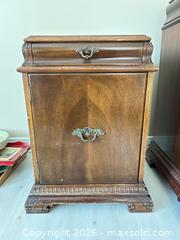 MaxSold Auction: Vintage Walnut Bedside Cabinet Nightstand, 1 Drawer 1 Door B - Ottawa (Ontario, Canada) PARTNER MANAGED Downsizing Online Auction - Carling Avenue (CONDO)