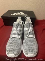MaxSold Auction: Adidas Kaptir Men's Size 13 Gray White Athletic Running Shoes Sneakers EE9514 - Glendale (Arizona, USA) SELLER MANAGED Reseller Online Auction - Bell Road (CONDO)