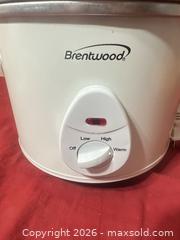 MaxSold Auction: Brentwood Crockpot Tested Works  - Glendale (Arizona, USA) SELLER MANAGED Reseller Online Auction - Bell Road (CONDO)