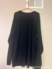 MaxSold Auction: Men's Basic Badge of Sport Long-Sleeve Crewneck T-Shirt 4XT - Glendale (Arizona, USA) SELLER MANAGED Reseller Online Auction - Bell Road (CONDO)