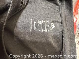 MaxSold Auction: Men's Basic Badge of Sport Long-Sleeve Crewneck T-Shirt 4XT - Glendale (Arizona, USA) SELLER MANAGED Reseller Online Auction - Bell Road (CONDO)