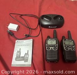 MaxSold Auction: Midland T71 2-Way Radio Kit, 36 Channels, 38 Mile Range, 2-Pack - Glendale (Arizona, USA) SELLER MANAGED Reseller Online Auction - Bell Road (CONDO)