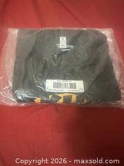 MaxSold Auction: New Disney The Lion King Hakuna Matata T-Shirt 4XL Char - Glendale (Arizona, USA) SELLER MANAGED Reseller Online Auction - Bell Road (CONDO)