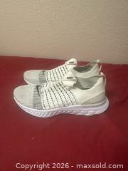 MaxSold Auction: Nike React Phantom Run Flyknit 2 Men's Running Shoes (DV2139-100, Sail/White/Light Bone/Bl - Glendale (Arizona, USA) SELLER MANAGED Reseller Online Auction - Bell Road (CONDO)