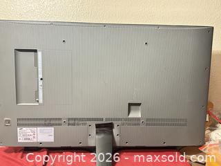 MaxSold Auction: Samsung UN48JS8500FXZA 48" 4K SUHD 3D Smart TV with Peak Illuminator Pro Nano Tested Works - Glendale (Arizona, USA) SELLER MANAGED Reseller Online Auction - Bell Road (CONDO)