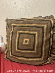MaxSold Auction: Set Of Throw Pillows 22” X 22”  - Glendale (Arizona, USA) SELLER MANAGED Reseller Online Auction - Bell Road (CONDO)