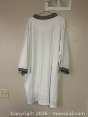 MaxSold Auction: Tri Mountain Polo New 5XLT New  - Glendale (Arizona, USA) SELLER MANAGED Reseller Online Auction - Bell Road (CONDO)