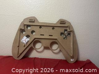 MaxSold Auction: Wooden Gaming Controller  - Glendale (Arizona, USA) SELLER MANAGED Reseller Online Auction - Bell Road (CONDO)