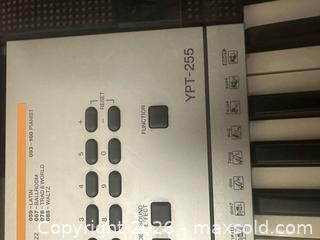 MaxSold Auction: Yamaha YPT-255 61-Key Premium Keyboard Works Great No Power Cord Tested Works - Glendale (Arizona, USA) SELLER MANAGED Reseller Online Auction - Bell Road (CONDO)