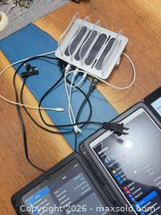 MaxSold Auction: 3 iPad 6th generation  - Toronto (Ontario, Canada) SELLER MANAGED Downsizing Online Auction - Applefield Drive