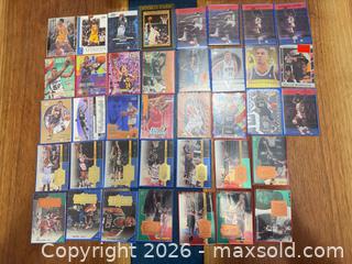 MaxSold Auction: Basketball trading cards collection  - Toronto (Ontario, Canada) SELLER MANAGED Downsizing Online Auction - Applefield Drive