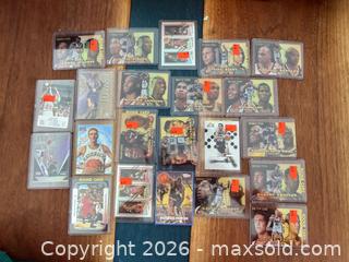 MaxSold Auction: Vintage basketball card lot MINT - Toronto (Ontario, Canada) SELLER MANAGED Downsizing Online Auction - Applefield Drive