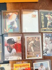 MaxSold Auction: Vtg baseball cards collection  - Toronto (Ontario, Canada) SELLER MANAGED Downsizing Online Auction - Applefield Drive
