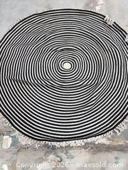 MaxSold Auction: Round Black & White Area rug - Los Angeles (California, USA) SELLER MANAGED Downsizing Online Auction - North Wilmington Boulevard