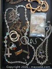 MaxSold Auction: Assorted Jewelry - Sun City (Arizona, USA) SELLER MANAGED Reseller Online Auction - West Forrester Drive