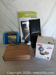 MaxSold Auction: Kitchen Accessories - Sun City (Arizona, USA) SELLER MANAGED Reseller Online Auction - West Forrester Drive