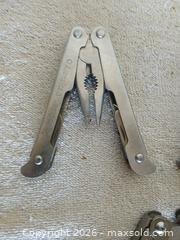 MaxSold Auction: Leatherman Type Tools – 3 - Sun City (Arizona, USA) SELLER MANAGED Reseller Online Auction - West Forrester Drive