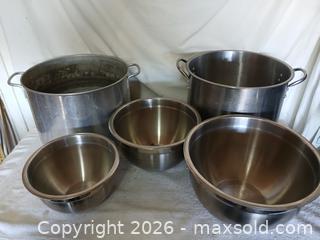 MaxSold Auction: Stainless Steel Cooking Pots - Sun City (Arizona, USA) SELLER MANAGED Reseller Online Auction - West Forrester Drive