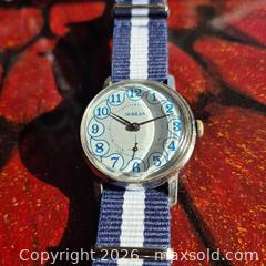 MaxSold Auction: Podeba Vintage Soviet Mechanical Watch  - Toronto (Ontario, Canada) SELLER MANAGED Reseller Online Auction -  Cranfield Road