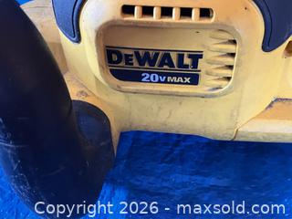 MaxSold Auction: DeWalt Blower and Hedgetrimmer - Douglas (Massachusetts, USA) PARTNER MANAGED Estate Sale Online Auction - South West Main Street
