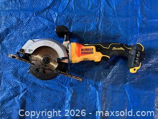 MaxSold Auction: DeWalt Cordless Construction Tools - Douglas (Massachusetts, USA) PARTNER MANAGED Estate Sale Online Auction - South West Main Street