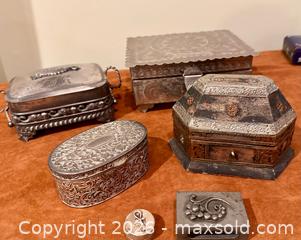 MaxSold Auction: SIiver Jewelry, Pill and Match Boxes - Douglas (Massachusetts, USA) PARTNER MANAGED Estate Sale Online Auction - South West Main Street