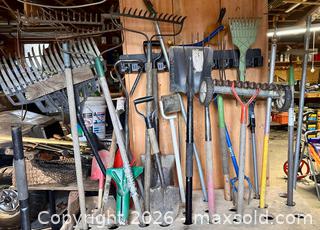 MaxSold Auction: TOOL o Rama - Douglas (Massachusetts, USA) PARTNER MANAGED Estate Sale Online Auction - South West Main Street
