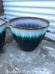 MaxSold Auction: Set of 3 Large 15.5" Plastic Planters - Green/White/Brown - Garden City (Georgia, USA) SELLER MANAGED Downsizing Online Auction -  Bryce Industrial Drive