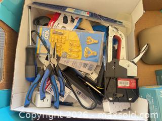 MaxSold Auction: Mixed Lot: Hand Tools, Painting Supplies & Electrical Cords - Raleigh (North Carolina, USA) PARTNER MANAGED Downsizing Online Auction - Fern Stone Court